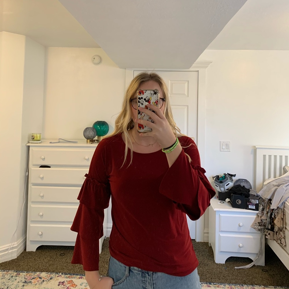Red 3 tier sleeve blouse